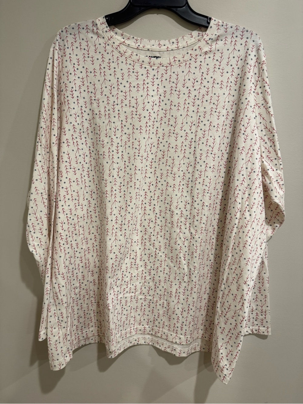 Lands' End Outdoor Pattern Cream Long-Sleeve Top with Arrow Print - Casual 2X